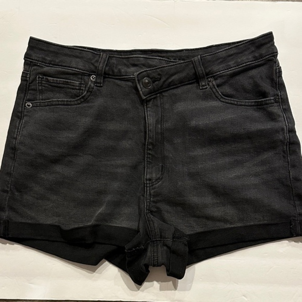 American Eagle stretch Rolled cuff Black Denim jeans Shorts Size 12